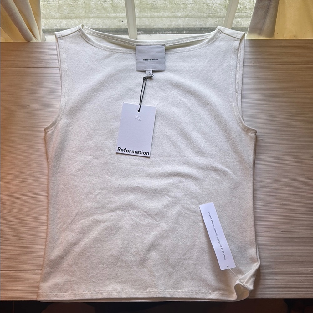 Reformation White Fitted Sleeveless top NWT